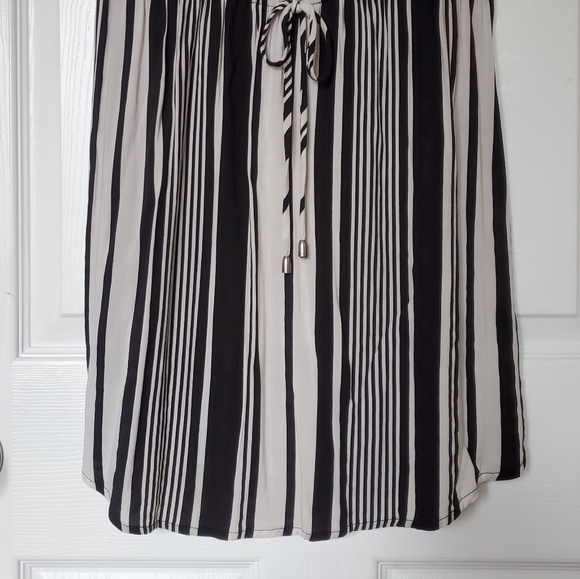 SOLD MERC - Picture 6 of 10